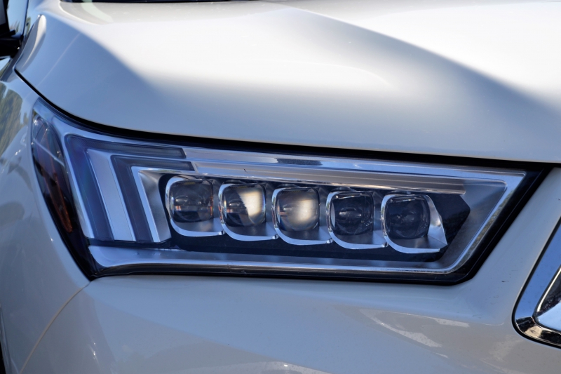 automobile-AIGLUN-min_acura-headlamp-2834131